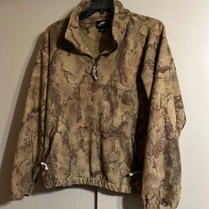 Nat Gear Fleece Pullover